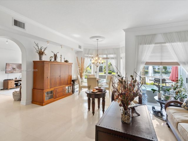 Home for sale at 20820 NE 30th Pl - photo 6140421