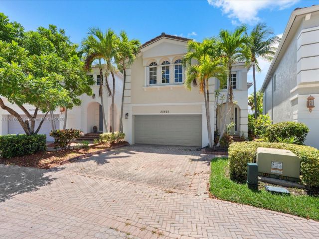 Home for sale at 20820 NE 30th Pl - photo 6140427