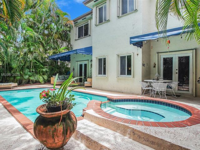 Home for sale at 15575 SW 9th Ln - photo 6141044