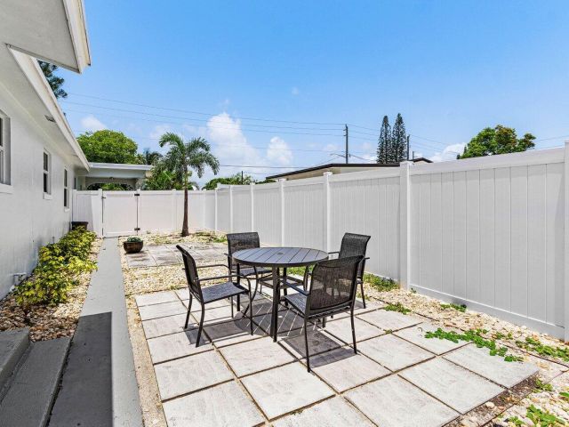 Home for sale at 123 NW 6th Avenue - photo 6141729