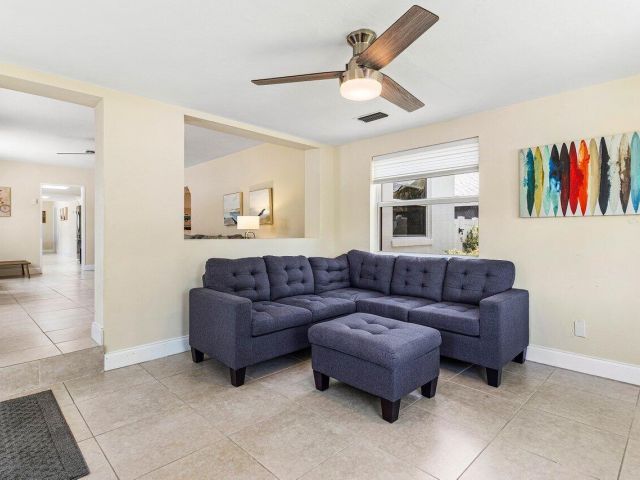 Home for sale at 123 NW 6th Avenue - photo 6141745