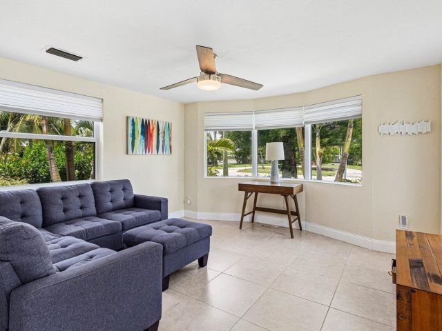 Home for sale at 123 NW 6th Avenue - photo 6141746