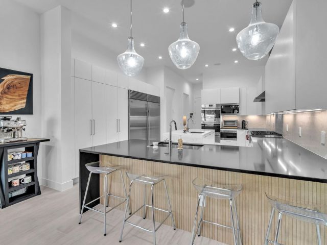 Home for sale at 5827 Brookfield Cir W - photo 6165039