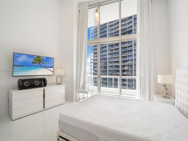 Apartment for sale  Unit #2807 - photo 6143500