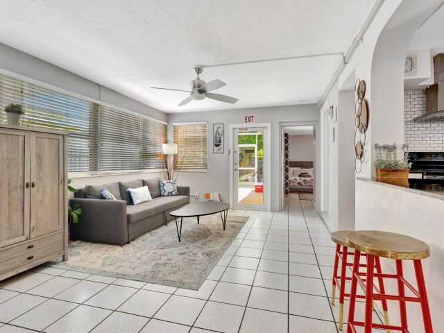 Home for rent at 1246 Johnson Street - photo 6143943