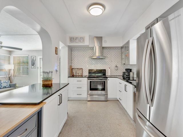 Home for rent at 1246 Johnson Street - photo 6143948