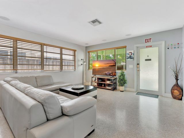 Home for rent at 1246 Johnson Street - photo 6143951