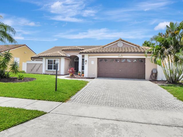 Home for sale at 9720 Enchanted Pointe Lane - photo 6144551