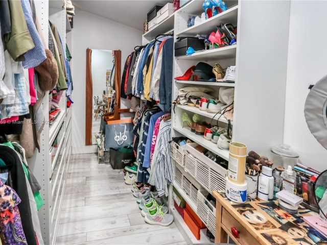 Home for sale at 1611 Madison St - photo 6153608