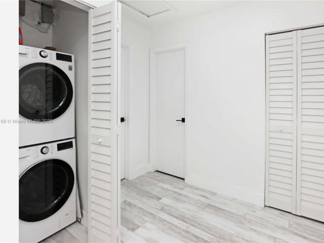 Home for sale at 1611 Madison St - photo 6153613