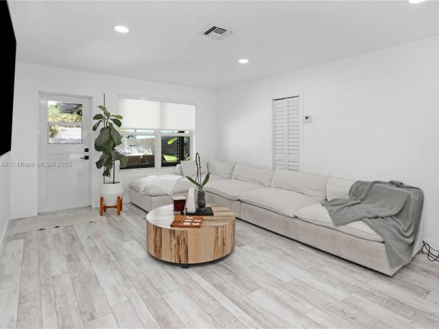 Home for sale at 1611 Madison St - photo 6153618