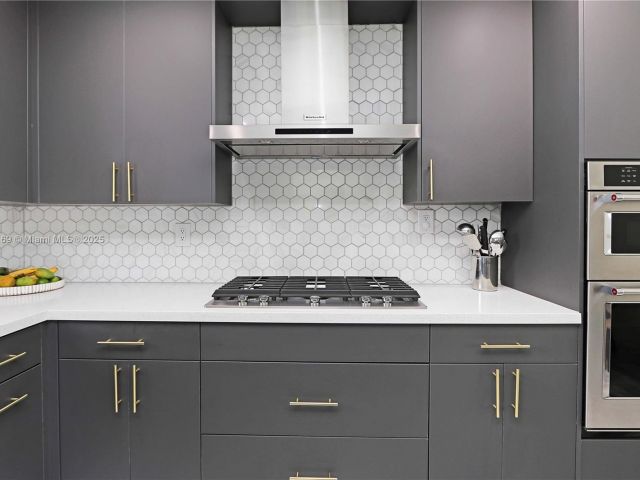 Home for sale at 1611 Madison St - photo 6153622