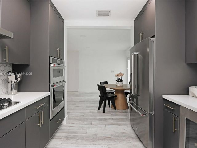 Home for sale at 1611 Madison St - photo 6153623