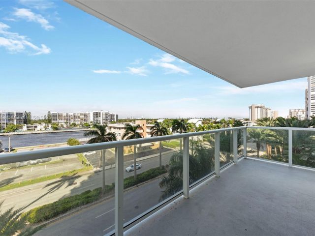 Apartment for sale  Unit #501N - photo 6145693