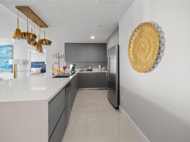 Apartment for sale  Unit #2203 - photo 6150611