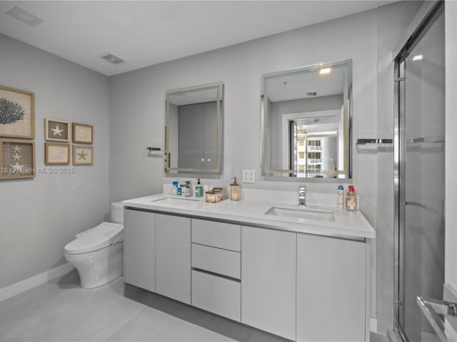 Apartment for sale  Unit #2203 - photo 6150619