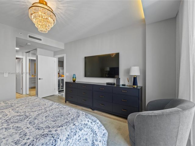 Apartment for sale  Unit #2203 - photo 6150621