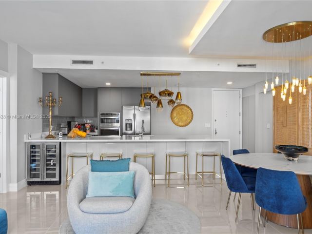 Apartment for sale  Unit #2203 - photo 6150626