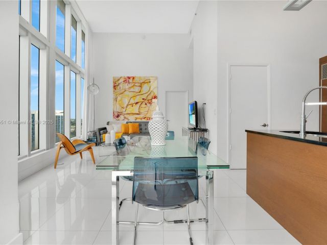 Apartment for sale  Unit #4004 - photo 6171765