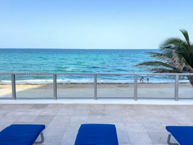 3-bedroom condo for sale in Hollywood - 3101 S Ocean Dr 2708 - MondialRealty