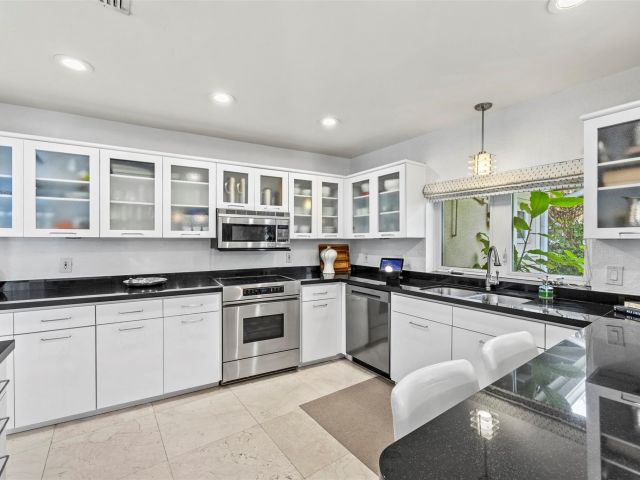 Home for sale at 1719 Poinsettia Dr - photo 6173413