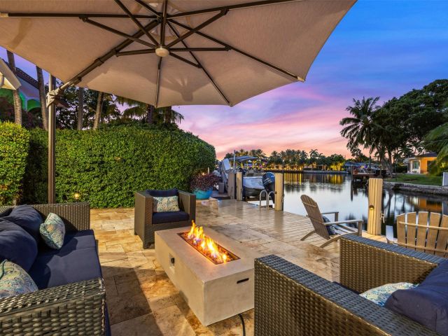 Home for sale at 1719 Poinsettia Dr - photo 6173429