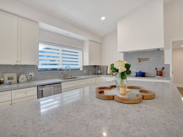 Home for sale at 1107 SE 13th Court - photo 6184482