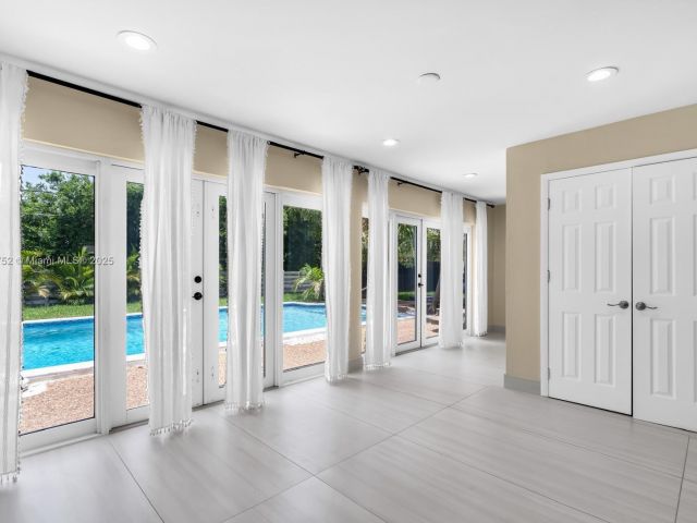 Home for rent at 1540 SE 23rd Ave - - photo 6144024