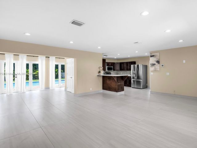 Home for rent at 1540 SE 23rd Ave - - photo 6144027