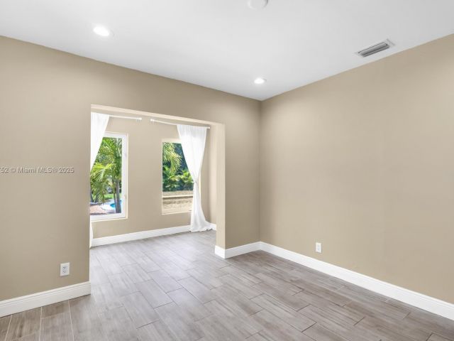 Home for rent at 1540 SE 23rd Ave - - photo 6144031