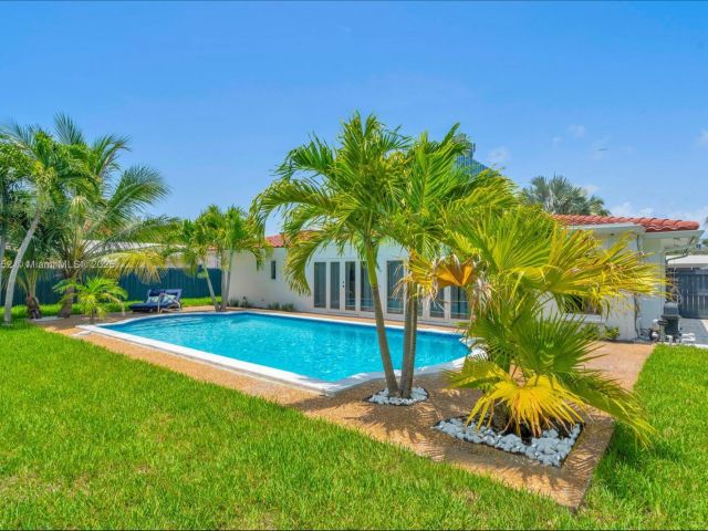 Home for rent at 1540 SE 23rd Ave - - photo 6144037