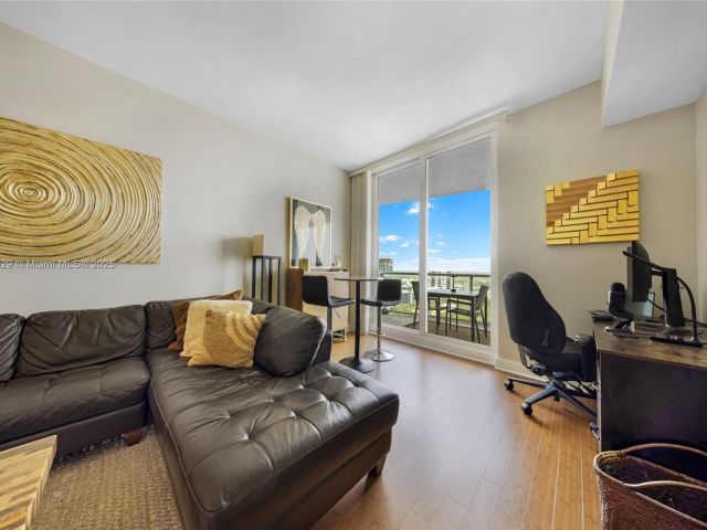 Apartment for sale  Unit #1809 - photo 6173185