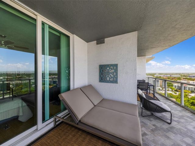 Apartment for sale  Unit #1809 - photo 6173187