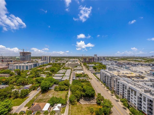 Apartment for sale  Unit #1809 - photo 6173191