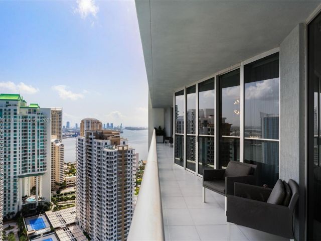 Apartment for sale  Unit #3604 - photo 6146781