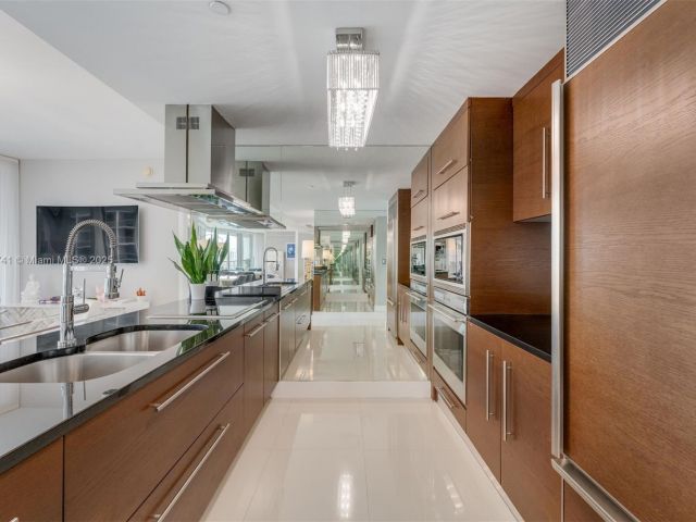 Apartment for sale  Unit #3604 - photo 6146793