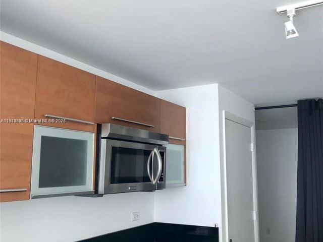 Apartment for rent  Unit #803 - photo 6180428