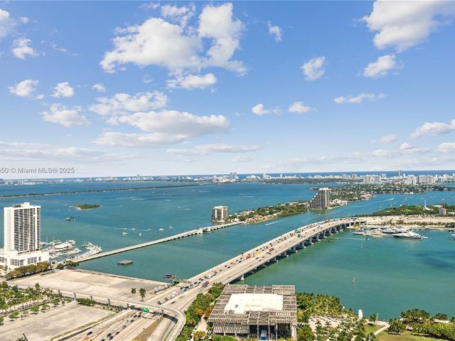 Apartment for sale  Unit #4401 - photo 6147333