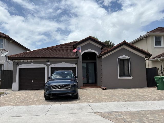 Home for sale at 16419 SW 84th St - photo 6167596