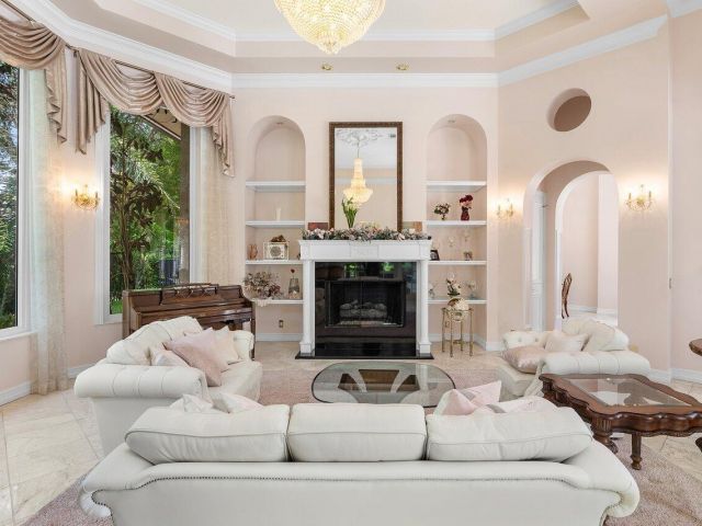 Home for sale at 16467 Brookfield Estates Way - photo 6214191