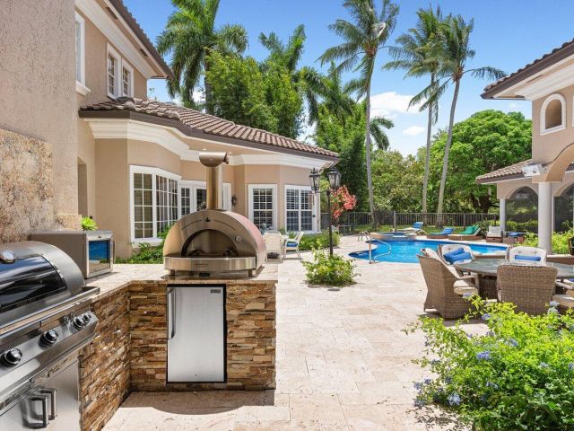 Home for sale at 16467 Brookfield Estates Way - photo 6214200