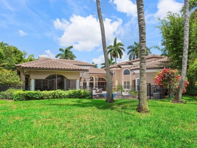 Home for sale at 16467 Brookfield Estates Way - photo 6214203