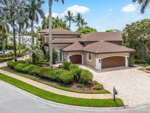 Home for sale at 16467 Brookfield Estates Way - photo 6214204