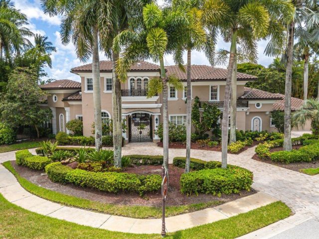 Home for sale at 16467 Brookfield Estates Way - photo 6214207