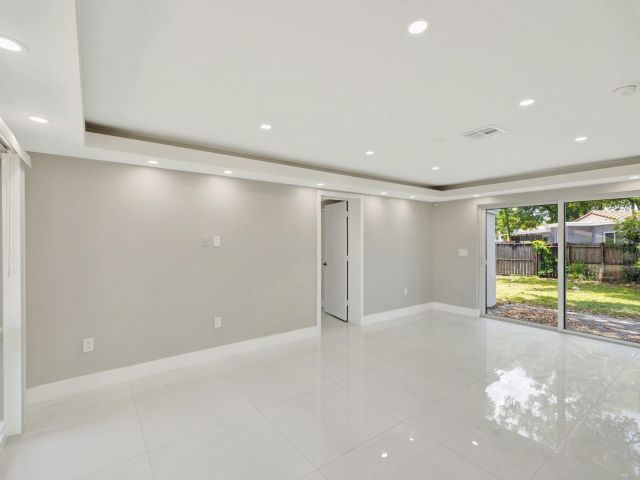 Home for sale at 3047 Arthur Ter - photo 6159003