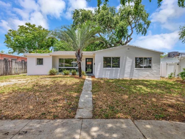 Home for sale at 3047 Arthur Ter - photo 6159005