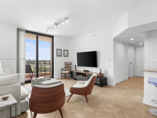 Apartment for sale  Unit #718 - photo 6149060