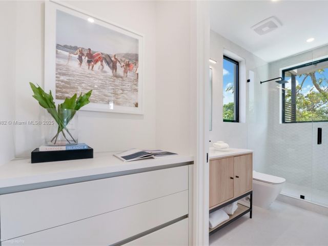 Home for sale at 4110 Park Ave - photo 6178508