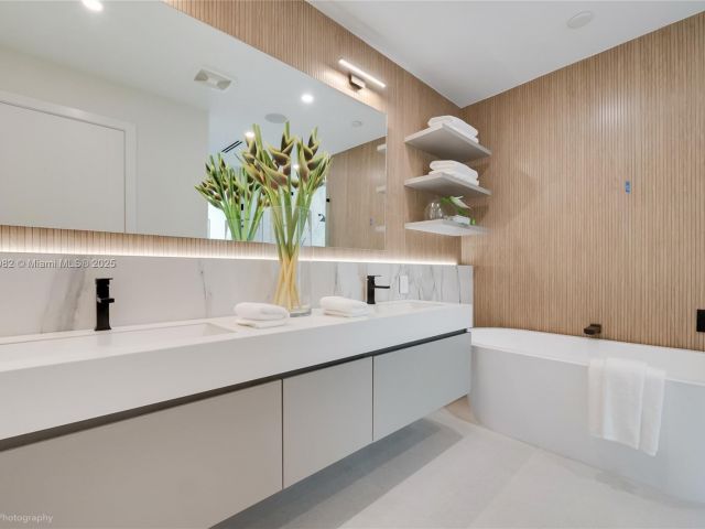 Home for sale at 4110 Park Ave - photo 6178511