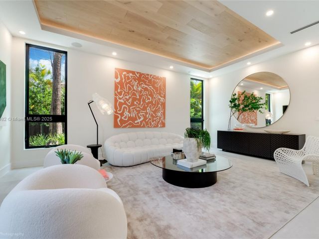 Home for sale at 4110 Park Ave - photo 6178521